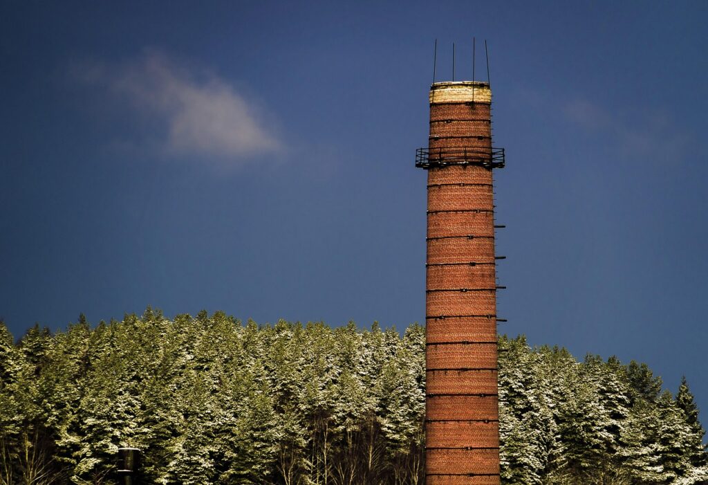 g45a03bc0269950b0fa9a4bfb798f4dc33ef1b3ec764ea9d4e09d92ab484d69172129f088513a9ceed376bec4aa75d9125d29716f4166f5df2524d9418811d83a_1280-4577078 труба, кирпич, завод, brick, factory, industry, old, mood, industrial